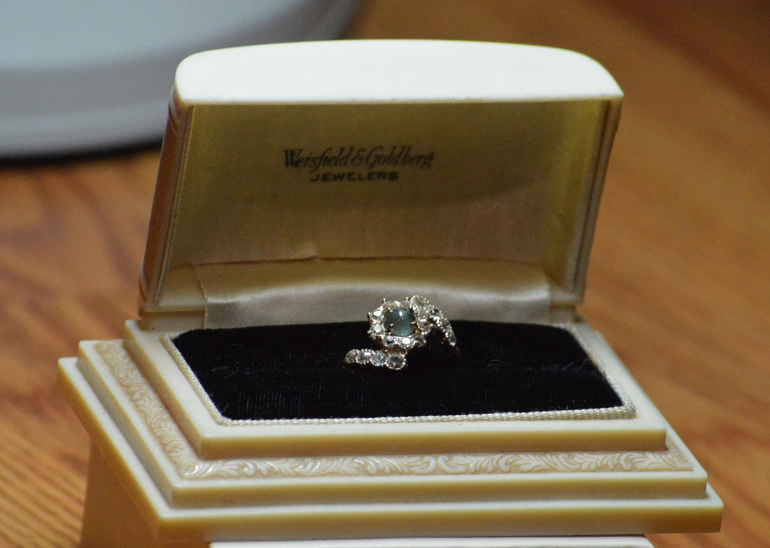 How to Buy A Vintage Engagement Ring