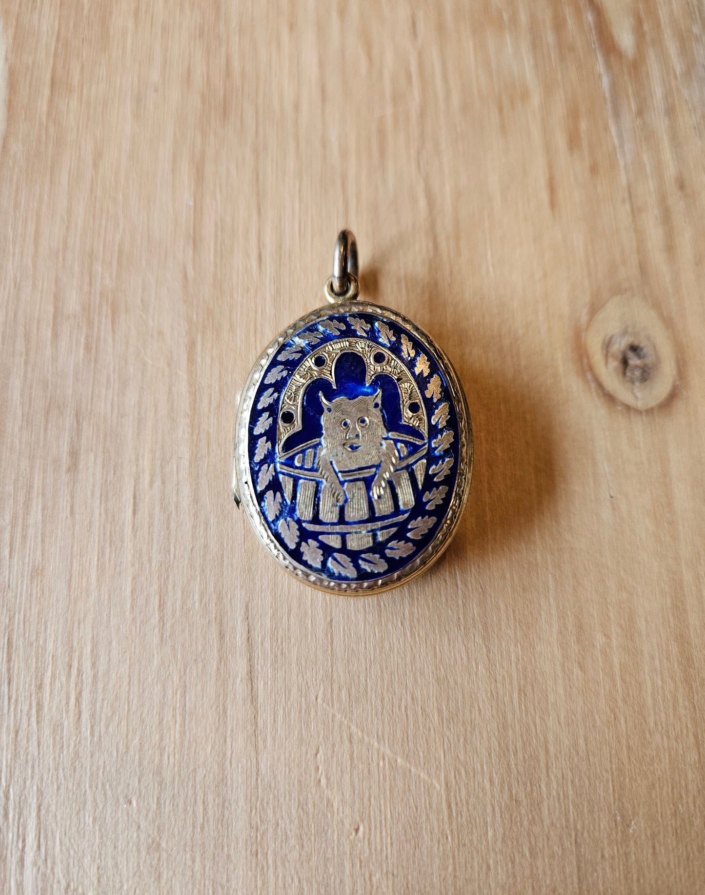 Max Pendant