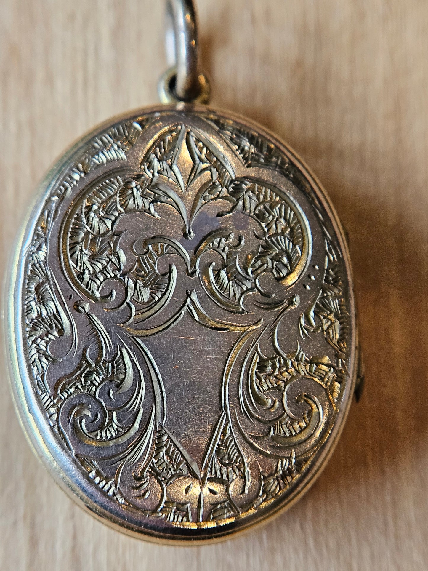 Max Pendant