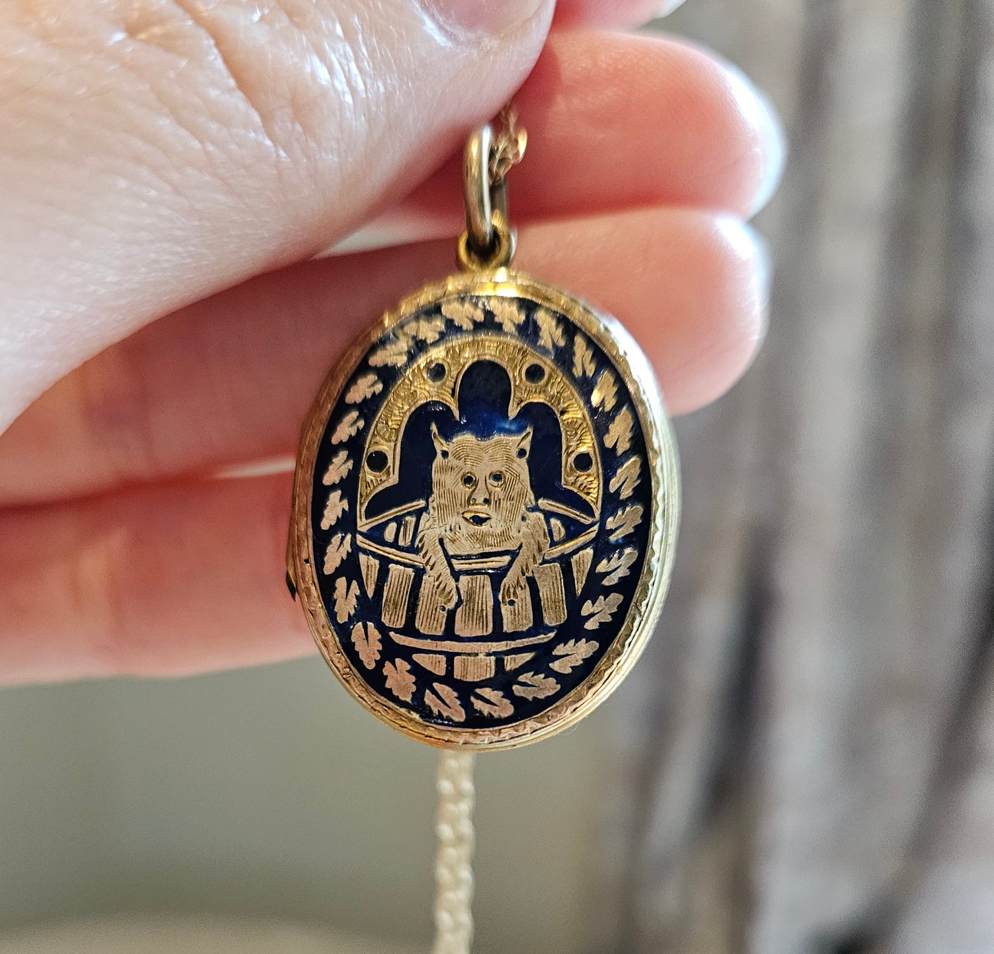 Max Pendant