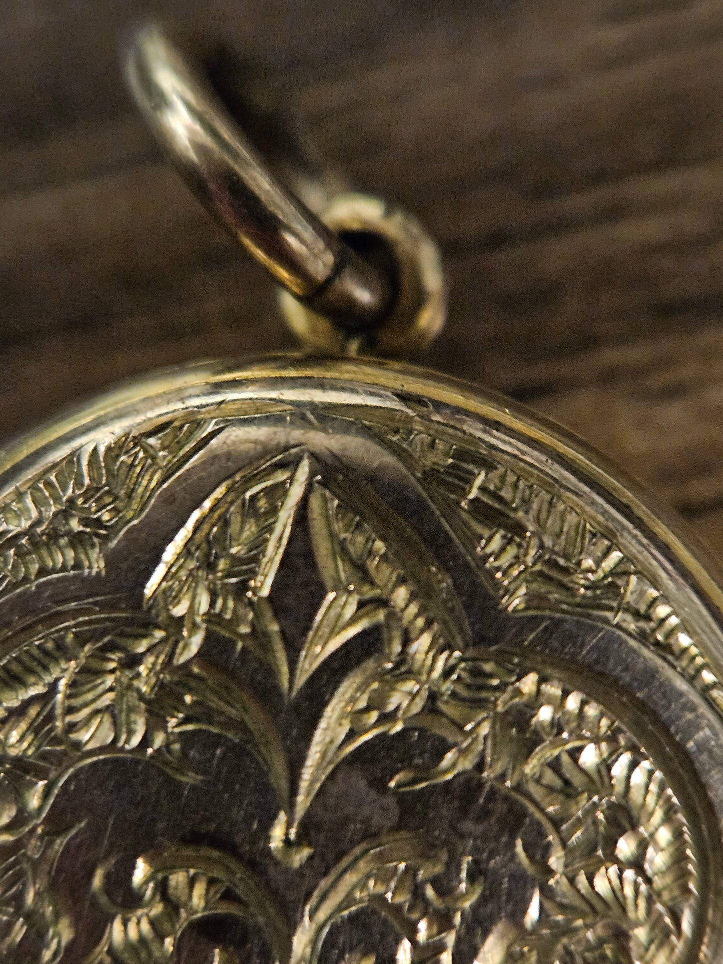 Max Pendant