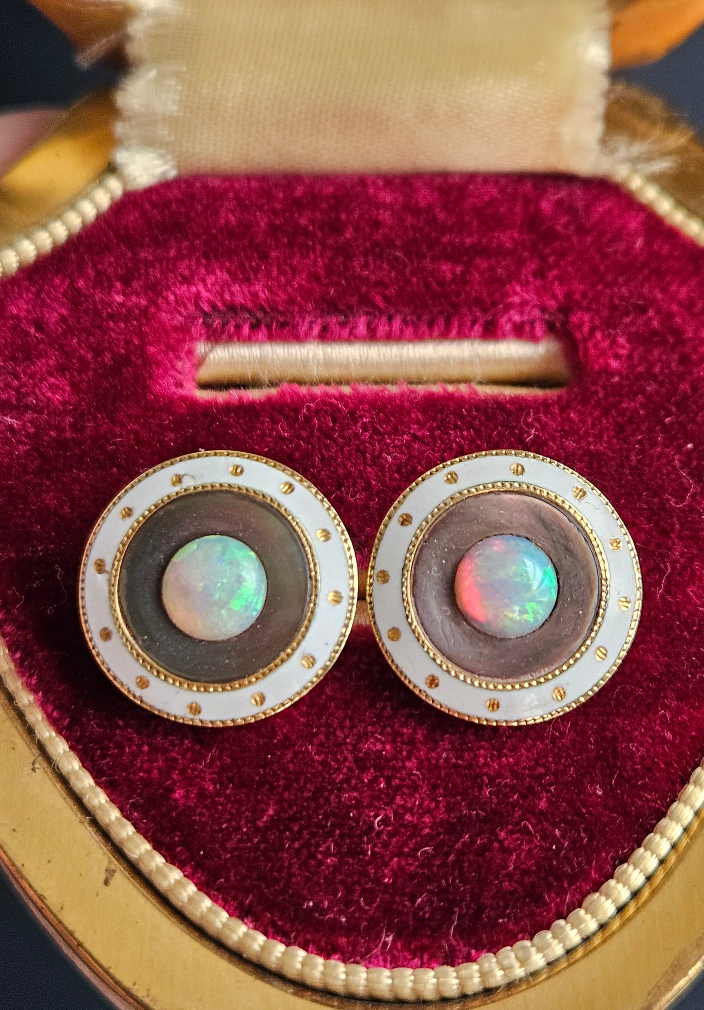 Kasem Earrings